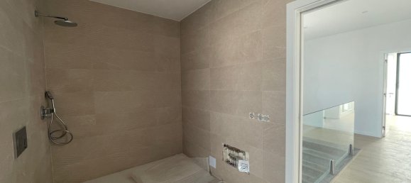 4 bedrooms Villa in Lagoa, Portugal No. 112019 25