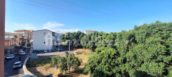 Квартира с 2 спальнями в Катания, Италия № 360950 10