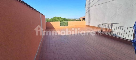 Квартира с 2 спальнями в Катания, Италия № 360950 14