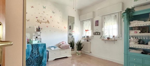 Casa de 6 habitaciónes en Argenta, Italy No. 9252 46