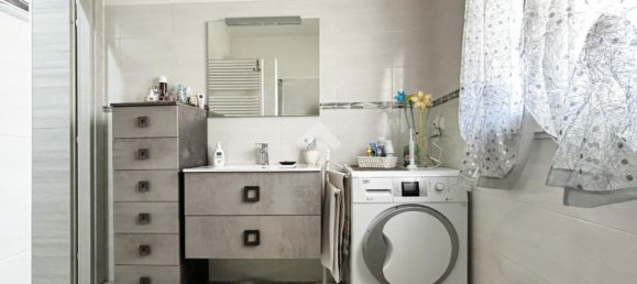 Casa de 6 habitaciónes en Argenta, Italy No. 9252 58