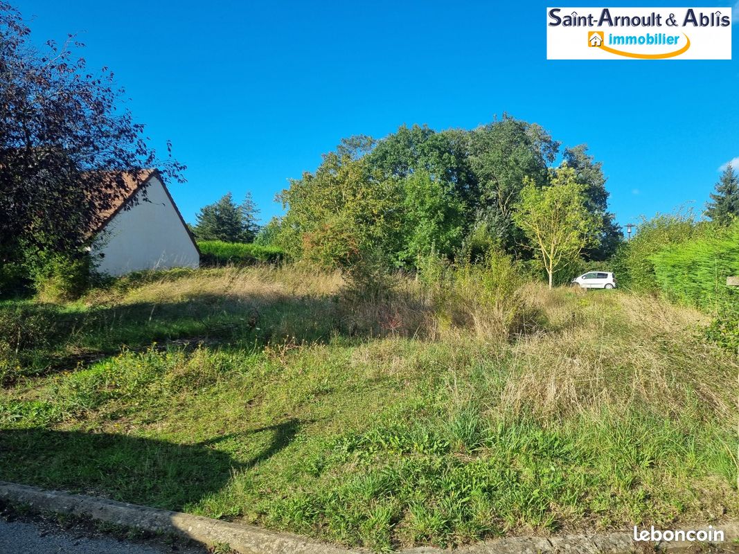 655m² Land in Auneau, France No. 49432