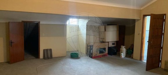 80m² Commercial property in Ponte da Barca, Portugal No. 58559 3