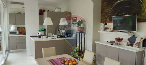 Квартира с 8 спальнями в Бари, Италия № 180543 21