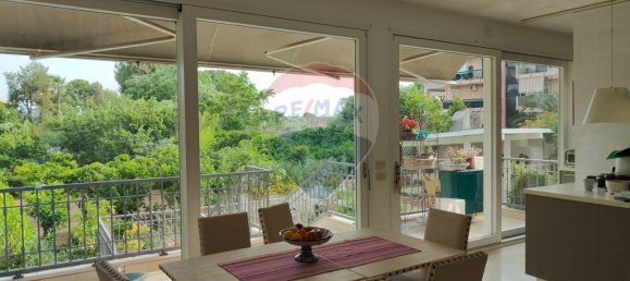 Квартира с 8 спальнями в Бари, Италия № 180543 29