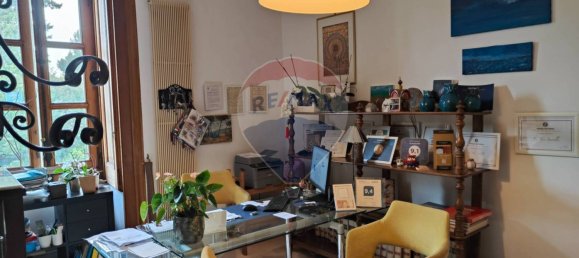 Квартира с 8 спальнями в Бари, Италия № 180543 13