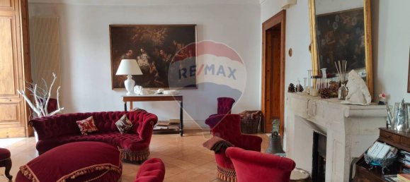 Квартира с 8 спальнями в Бари, Италия № 180543 12