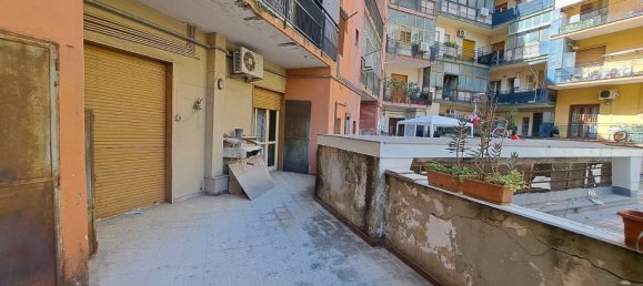 4 rooms Apartment in Catania, Italy No. 151125 18