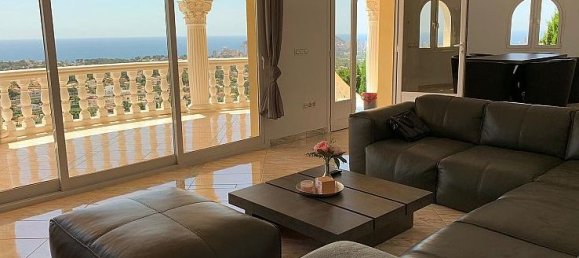 Villa de 4 dormitorios en Calpe, Spain No. 4412 4