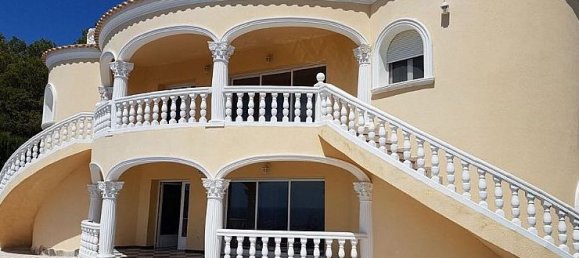 Villa de 4 dormitorios en Calpe, Spain No. 4412 2