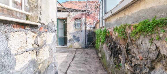 2 bedrooms Apartment in Catania, Italy No. 79795 2