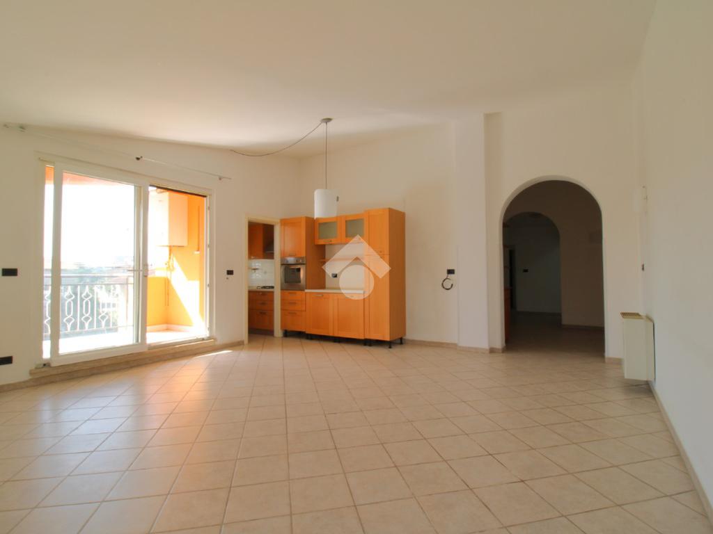 Apartamento T3 em San Salvo, Italy N.º 150594