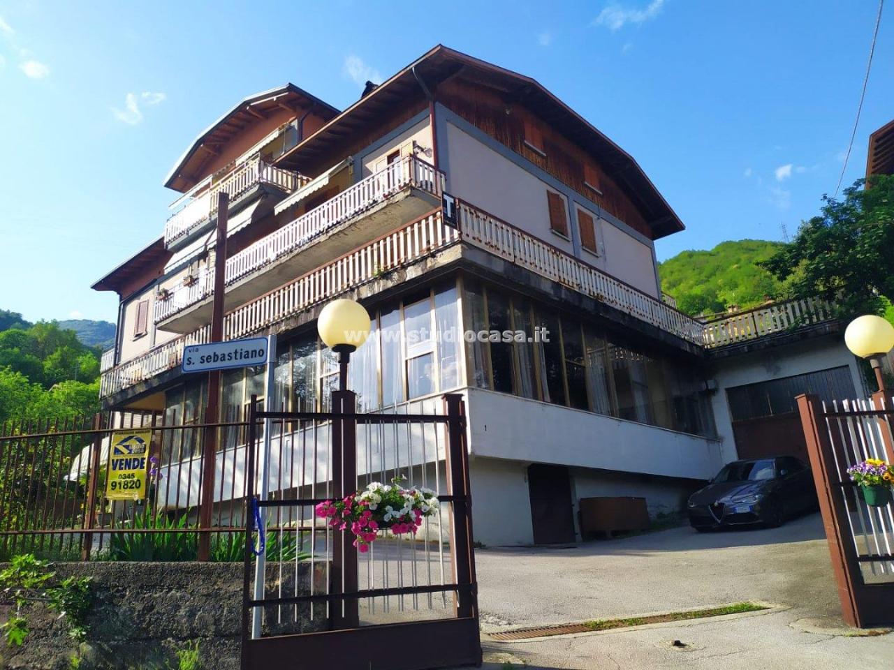 3غرفة بناية في Zogno, Italy رقم 148328