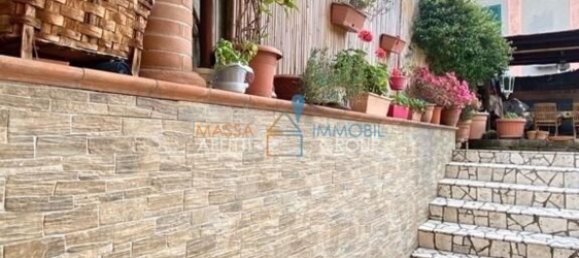 7 rooms House in Massa, Italy No. 215057 16