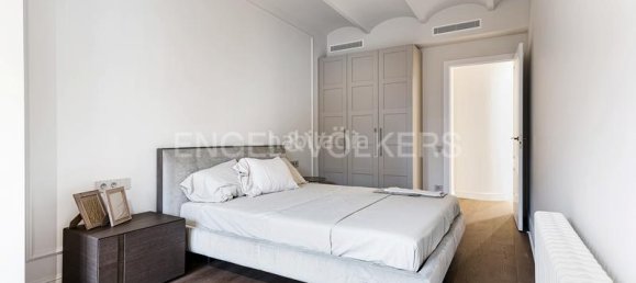 3 bedrooms Apartment in Eixample, Spain No. 42327 17