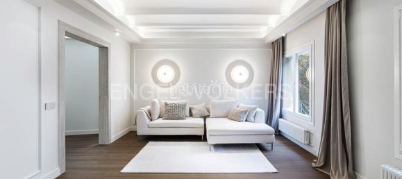 3 bedrooms Apartment in Eixample, Spain No. 42327 4