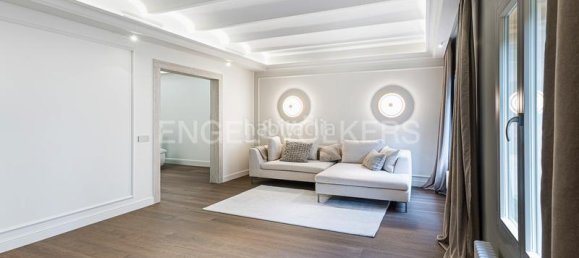 3 bedrooms Apartment in Eixample, Spain No. 42327 5