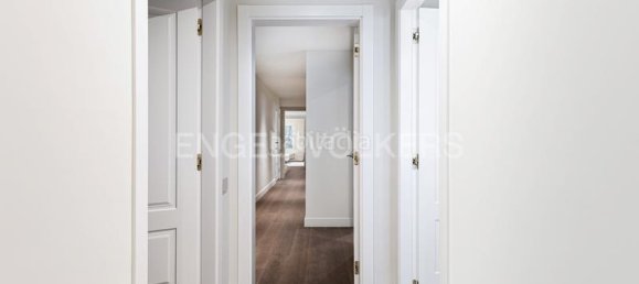 3 bedrooms Apartment in Eixample, Spain No. 42327 18