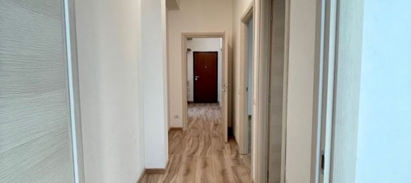 3 Schlafzimmer Wohnung in Mozzate, Italy, Nr. 359708 8