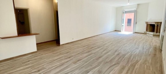 3 Schlafzimmer Wohnung in Mozzate, Italy, Nr. 359708 2