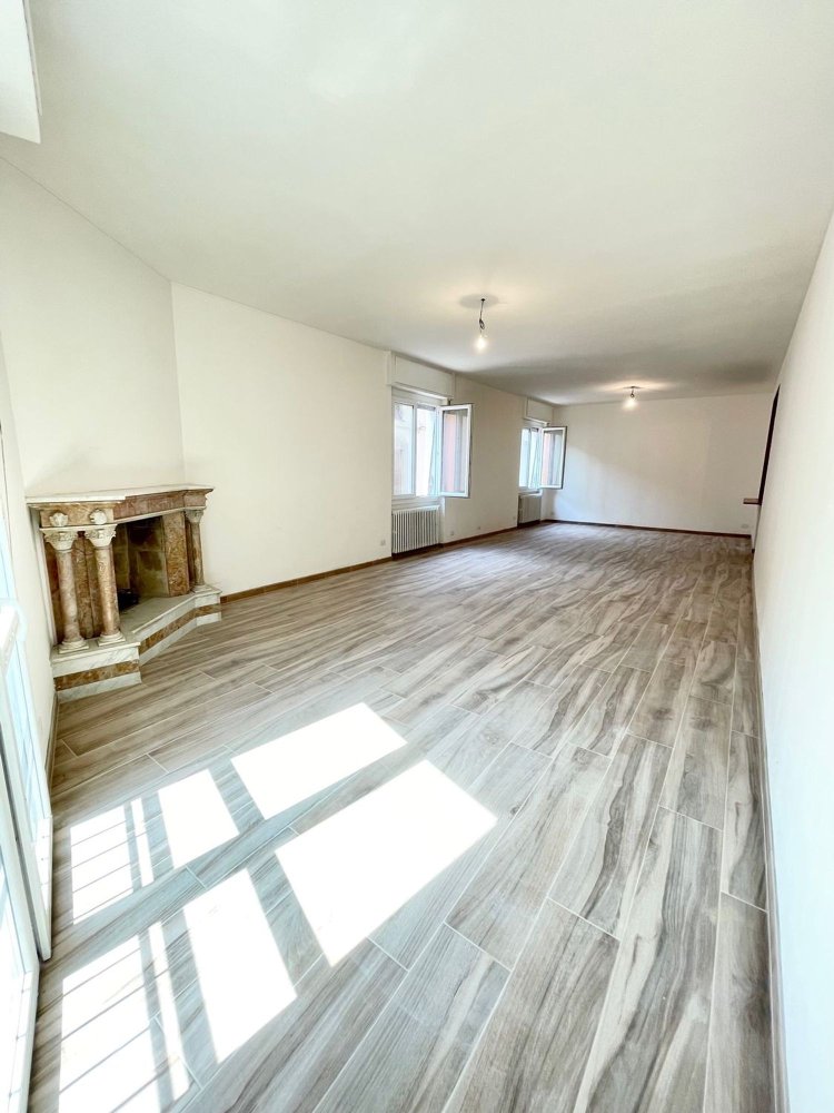 3 Schlafzimmer Wohnung in Mozzate, Italy, Nr. 359708