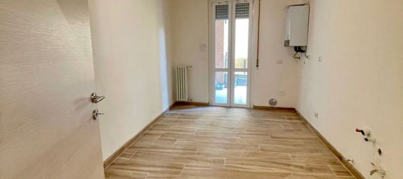 3 Schlafzimmer Wohnung in Mozzate, Italy, Nr. 359708 10