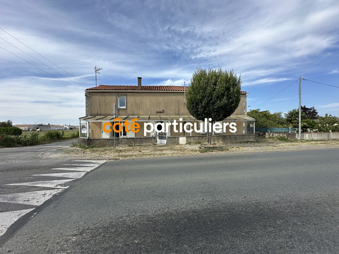 Casa de 3 dormitorios en Mouzeuil-Saint-Martin, France No. 287459