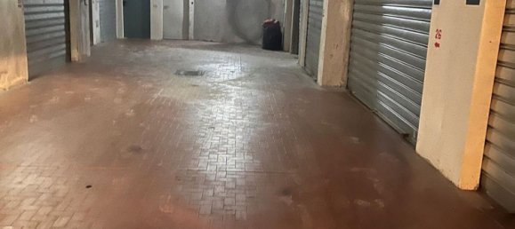  Garage in Genoa, Italy No. 254228 2