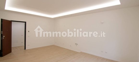 2 Schlafzimmer Wohnung in Rome, Italy, Nr. 197742 5