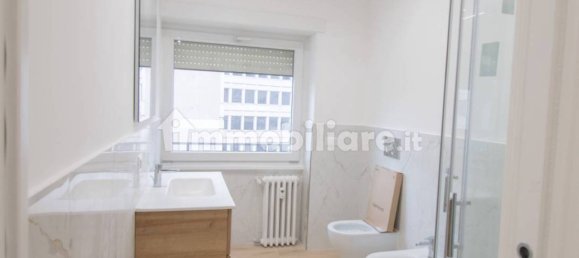 2 Schlafzimmer Wohnung in Rome, Italy, Nr. 197742 9