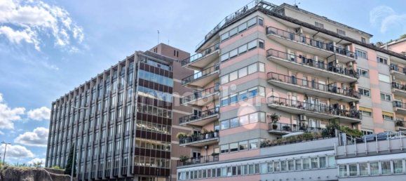 2 Schlafzimmer Wohnung in Rome, Italy, Nr. 197742 20