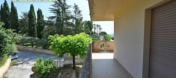 Villa T5 em Castel di Lama, Italy N.º 147379 11