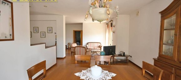 Villa T5 em Castel di Lama, Italy N.º 147379 4