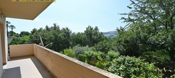 Villa T5 em Castel di Lama, Italy N.º 147379 27