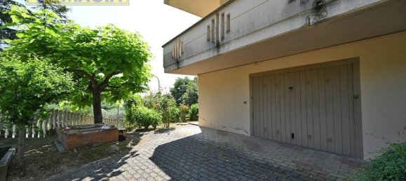Villa T5 em Castel di Lama, Italy N.º 147379 25