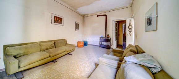 Apartamento de 2 dormitorios en Caronno Varesino, Italy No. 179207 3