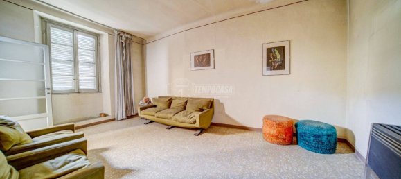 Apartamento de 2 dormitorios en Caronno Varesino, Italy No. 179207 2