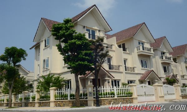 4 bedrooms Villa in Long Bien, Vietnam No. 5671