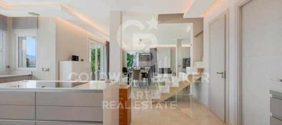 4 bedrooms Villa in Marbella, Spain No. 194825 6