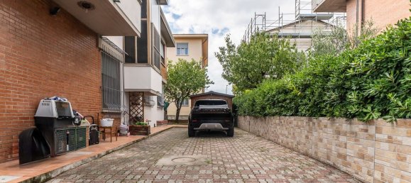 9 rooms Villa in Pisa, Italy No. 51178 12