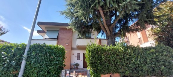 9 rooms Villa in Pisa, Italy No. 51178 5