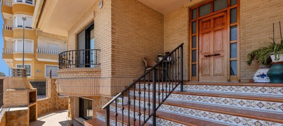 4 bedrooms House in Almoradi, Spain No. 91743 6