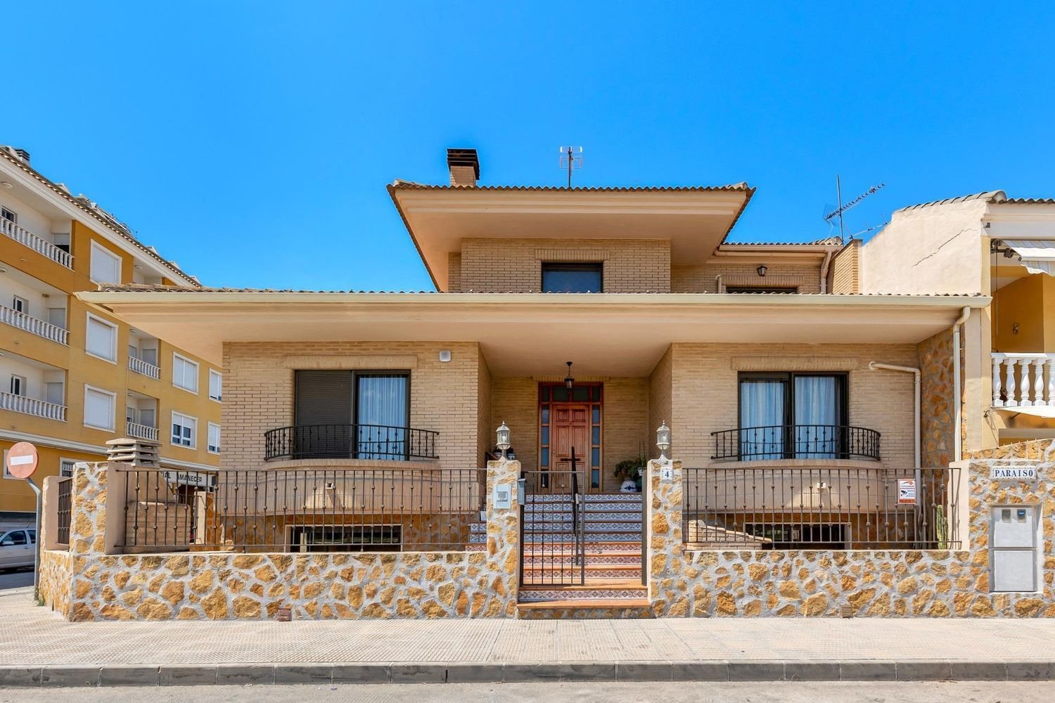 4 bedrooms House in Almoradi, Spain No. 91743