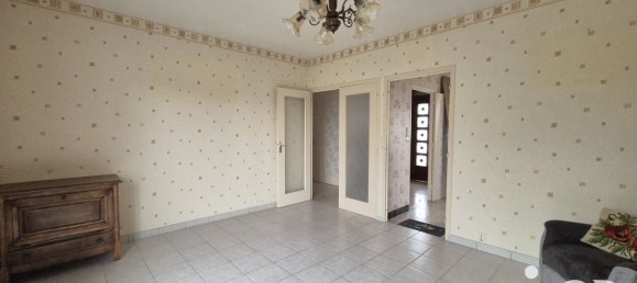 3 bedrooms House in Vergigny, France No. 340193 5