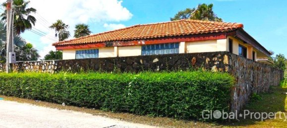  Commercial property in Pattaya, Thailand No. 11654 4