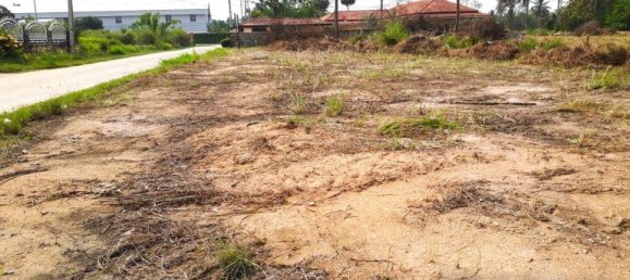  Commercial property in Pattaya, Thailand No. 11654 8