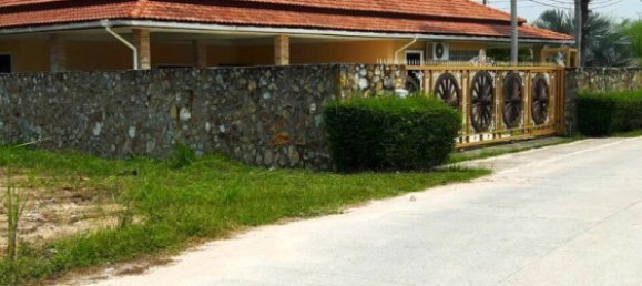  Commercial property in Pattaya, Thailand No. 11654 11