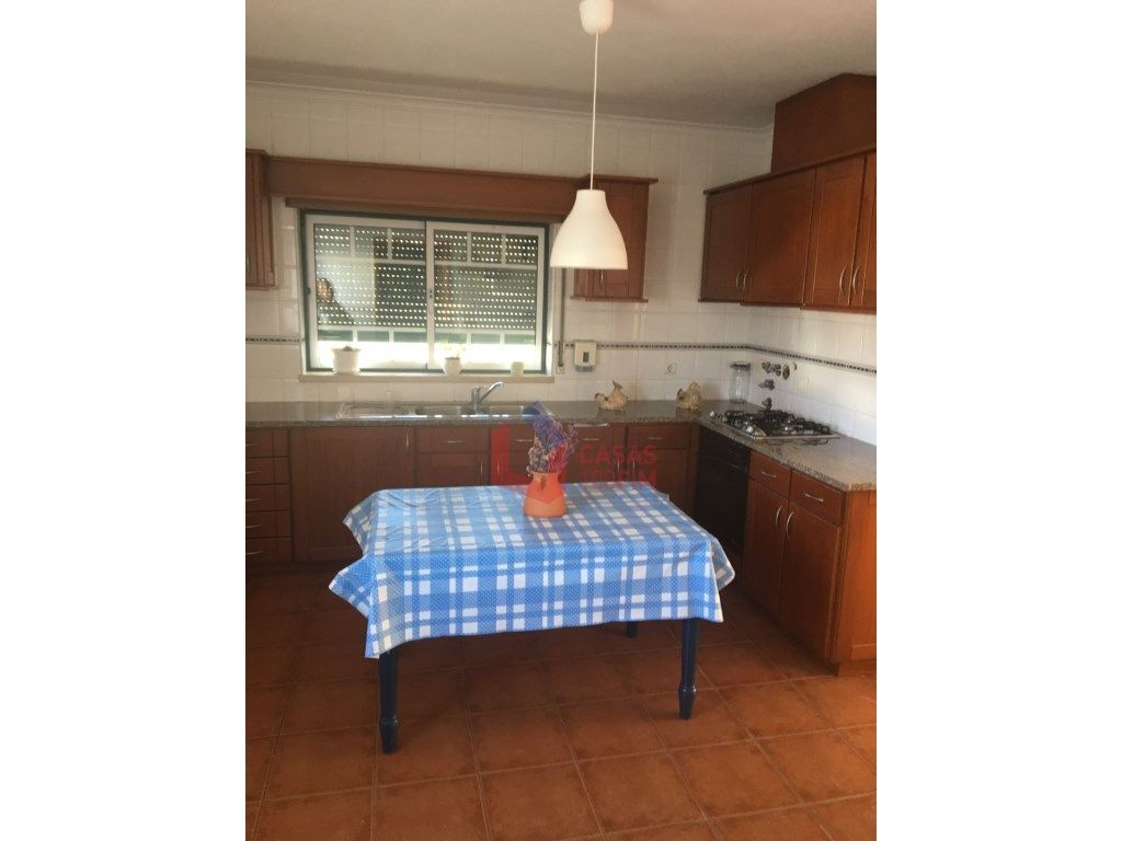 3 غرف نوم منزل في Batalha, Portugal رقم 199851