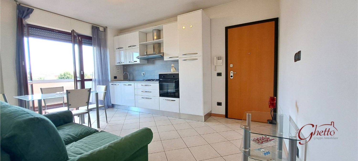 1 bedroom Apartment in Cento, Italy No. 340705