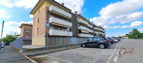 1 bedroom Apartment in Cento, Italy No. 340705 4